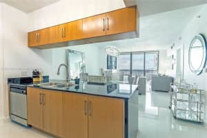Opera Tower, 1750 N Bayshore Dr APT 3211, Miami, FL 33132, Sold 10/04/24
