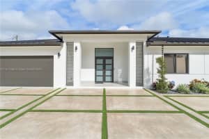 5985 SW 107th Ave, Miami, FL 33173, Sold 09/13/24