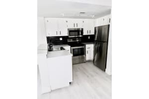 8670 NW 6th Ln # 4-102, Miami, FL 33126, Sold 03/04/24