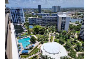 2500 Parkview Dr APT 2518, Hallandale Beach, FL 33009, Sold 06/18/24