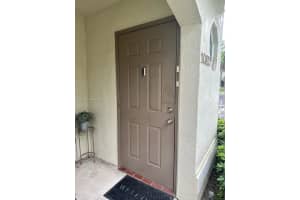 10827 NW 8th St, Pembroke Pines, FL 33026, Sold 05/09/24