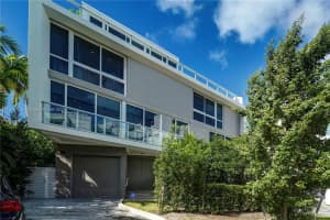 1000 99th St Unit 7, Bay Harbor Islands, FL 33154, Sold 07/16/24