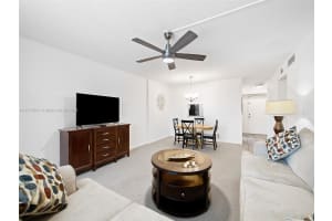 206 SE 10th St APT 401, Dania Beach, FL 33004, Sold 03/05/25
