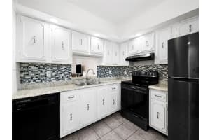 206 SE 10th St APT 401, Dania Beach, FL 33004, Sold 03/05/25