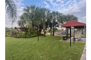 3700 NW 21st St APT 410, Lauderdale Lakes, FL 33311, Sold 04/19/24
