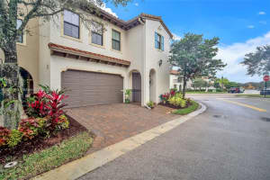 12490 NW 33rd St, Sunrise, FL 33323, Sold 04/05/24