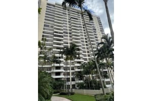 2500 Parkview Dr 618, Hallandale Beach
