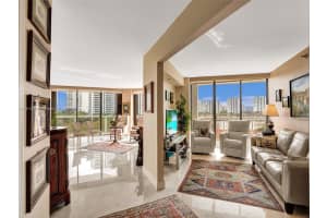 3640 Yacht Club Dr APT 706, Aventura, FL 33180, Sold 04/18/24