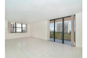 18151 NE 31st Ct APT 1202, Aventura, FL 33160, Sold 04/18/24