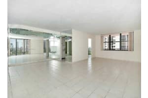 18151 NE 31st Ct APT 1202, Aventura, FL 33160, Sold 04/18/24