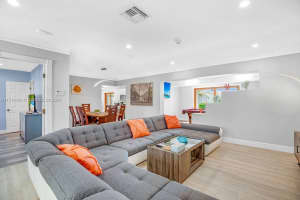 5320 NE 16th Terrace, Fort Lauderdale, FL 33334, - MLS#A11519000