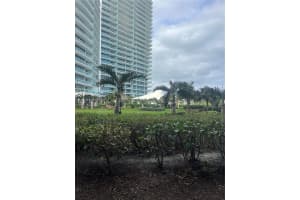 10275 Collins Ave APT 207, Bal Harbour, FL 33154, Sold 04/05/24