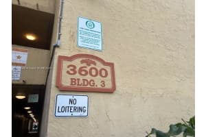 3600 NW 21st St APT 301, Lauderdale Lakes, FL 33311, Sold 04/19/24