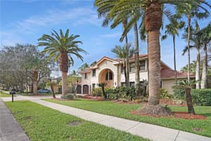 1721 SW 105th Ln, Davie, FL 33324, Sold 04/19/24