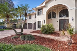 1721 SW 105th Ln, Davie, FL 33324, Sold 04/19/24