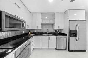 60 SW 13th St Apt 4812, Miami, FL 33130, Sold 03/19/24