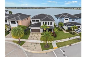 15540 NW 88th Ave, Miami Lakes, FL 33018, Sold 04/12/24