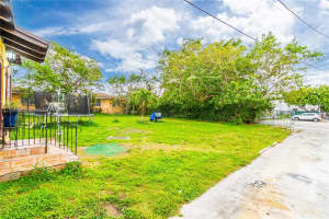 1027 NW 29th St, Miami, FL 33127, Sold 11/08/24