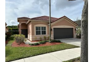 793 Tanglewood Cir, Weston, FL 33327, Sold 04/10/24