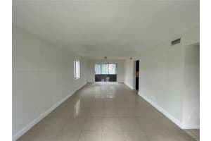 9761 Glacier Dr, Miramar, FL 33025, Sold 02/29/24