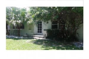 563 W 49th St, Miami Beach, FL 33140, - MLS#A11519972