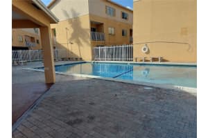 6215 SW Kendale Lakes Cir APT 267, Miami, FL 33183, Sold 05/21/24