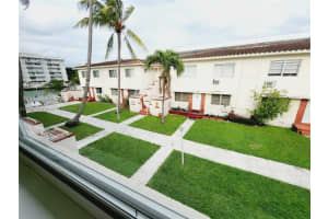 1203 Marseille Dr APT 22, Miami Beach, FL 33141, Sold 07/01/24