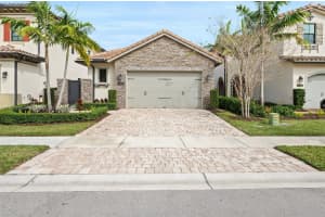 11821 SW 13th Ct, Pembroke Pines, FL 33025, Sold 02/29/24