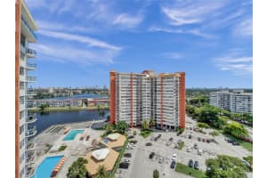 1301 NE Miami Gardens Dr #1421w, Miami, FL 33179, Sold 04/02/24