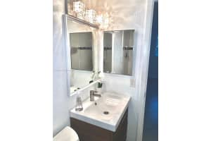 1251 NE 108th St APT 425, Miami, FL 33161, Sold 04/16/24