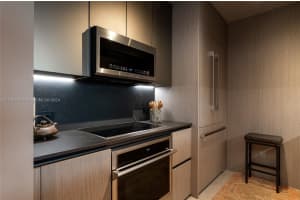 18800 NE 29th Ave APT 703, Aventura, FL 33180, Sold 02/16/24