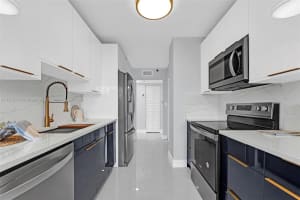 900 NE 195th St APT 218, Miami, FL 33179, Sold 05/30/24