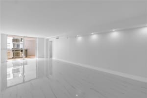 6039 Collins Ave APT 1514, Miami Beach, FL 33140, Sold 07/17/24