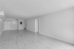 6039 Collins Ave APT 1514, Miami Beach, FL 33140, Sold 07/17/24