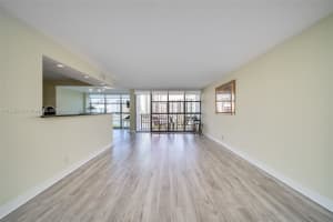 600 Parkview Dr APT 908, Hallandale Beach, FL 33009, Sold 08/30/24
