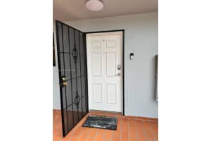 1360 W 41st St APT 106, Hialeah, FL 33012, Sold 04/17/24