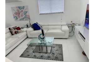 1360 W 41st St APT 106, Hialeah, FL 33012, Sold 04/17/24