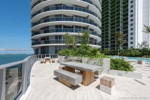 488 NE 18th St #703, Miami, FL 33132, Sold 04/23/24