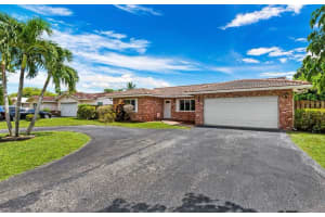 11546 NW 41st St, Coral Springs, FL 33065, Sold 03/28/24