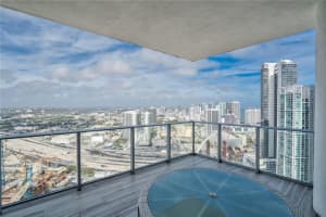 851 NE 1st Ave #3900, Miami, FL 33130, Sold 04/26/24