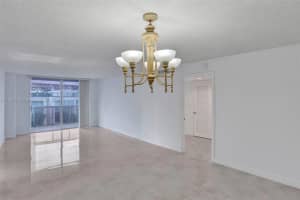 6039 Collins Ave APT 728, Miami Beach, FL 33140, Sold 03/02/24