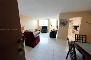 9401 SW 4th St APT 312, Miami, FL 33174, Sold 03/15/24