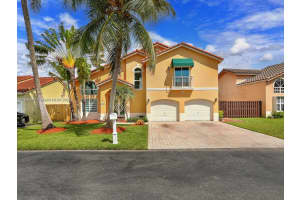 15401 SW 47th St, Miami, FL 33185, Sold 03/25/24