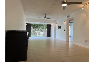 9260 Fontainebleau Blvd APT 202, Miami, FL 33172, Sold 04/17/24