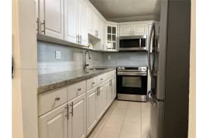 9260 Fontainebleau Blvd APT 202, Miami, FL 33172, Sold 04/17/24
