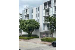 7705 Abbott Ave APT 505, Miami Beach, FL 33141, Sold 05/03/24