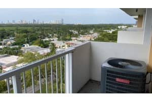 2000 Ne 135th St 910, North Miami