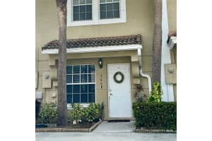368 SW 122nd Ave, Pembroke Pines, FL 33025, Sold 07/16/24