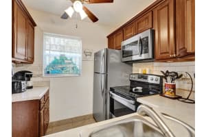 5000 NW 36th St #408, Lauderdale Lakes, FL 33319, Sold 02/06/25