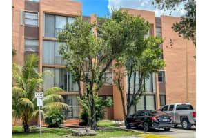 9410 W Flagler St APT 206, Miami, FL 33174, Sold 09/30/24